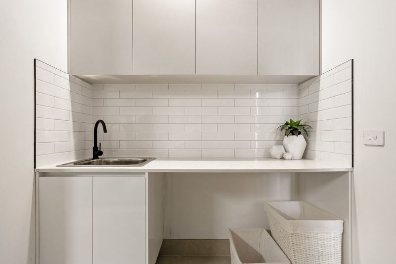 2/8 Evans Crescent, Reservoir