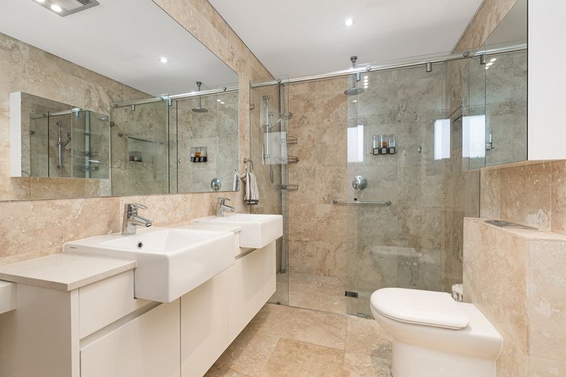 B7/145-147 Russell Avenue, DOLLS POINT, Dolls Point - Thumbnail 4