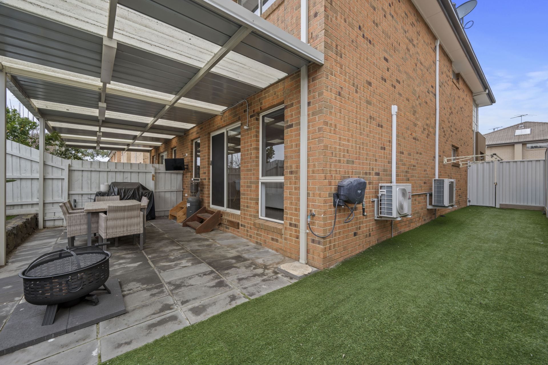 SOLD OFF-MARKET
Modern Terrace Living In A Prime Location