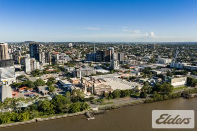 NEWLY REFURBISHED SOUTH BRISBANE OFFICE/WAREHOUSE!