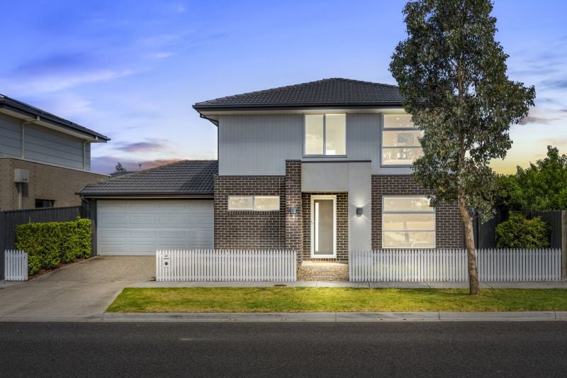 16 Revelation Road, Epping