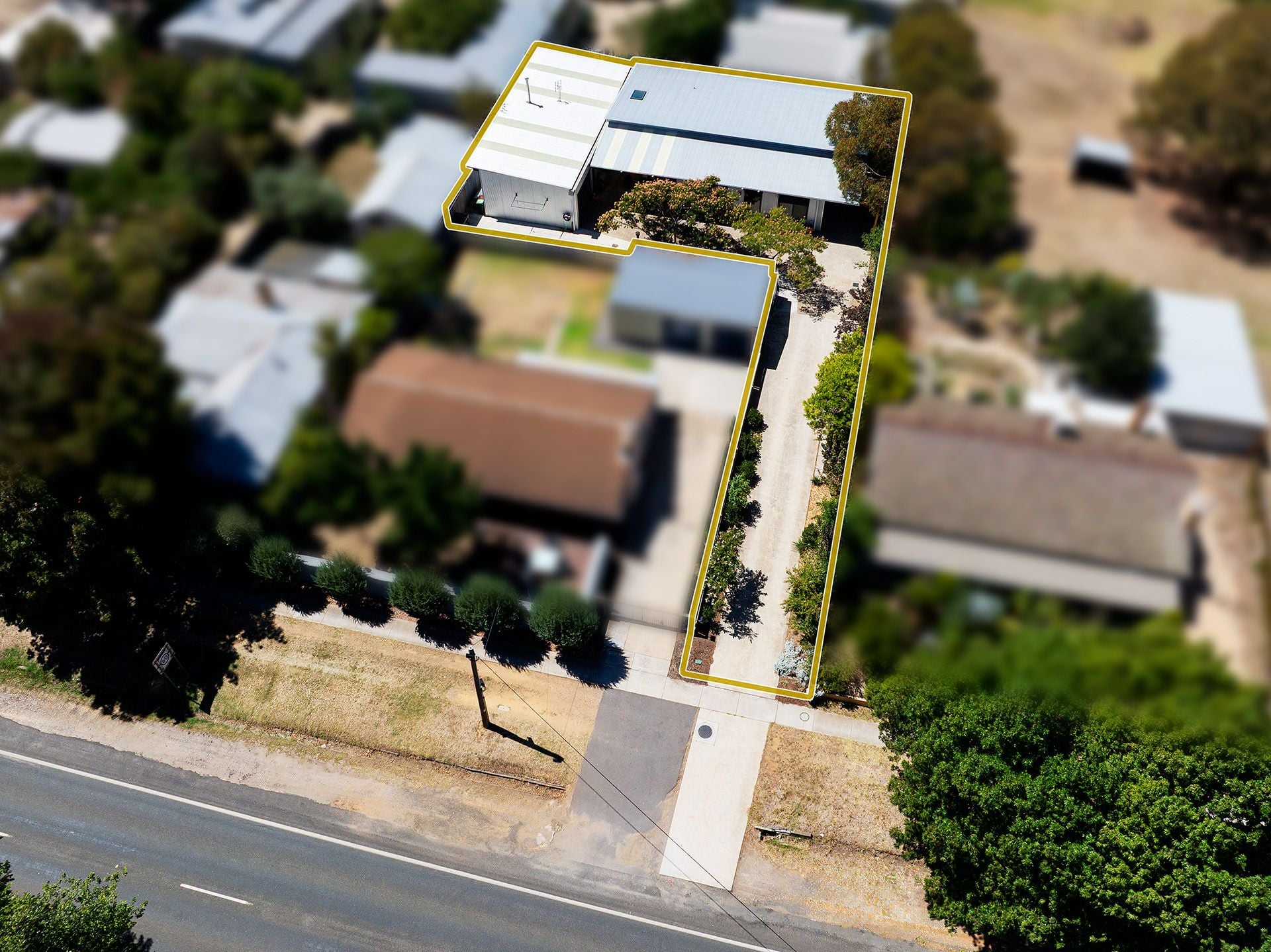 81B Main Road, Campbells Creek - Image 1