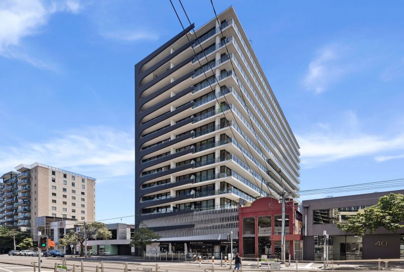 816/52 Park Street, South Melbourne - Thumbnail 2