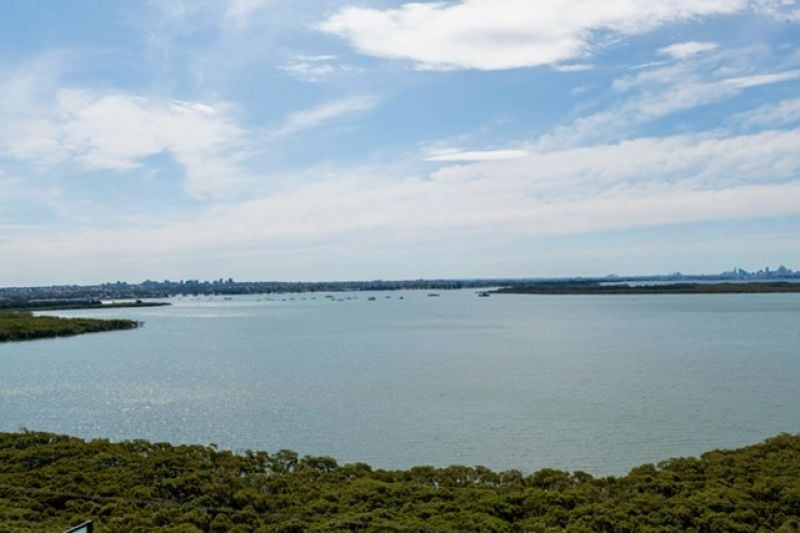 10.21/455D Captain Cook Drive WOOLOOWARE 2230