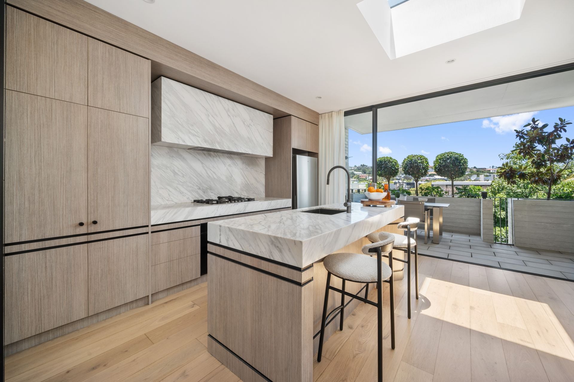 14/33 Carlisle Street Rose Bay NSW, Rose Bay - Thumbnail 2