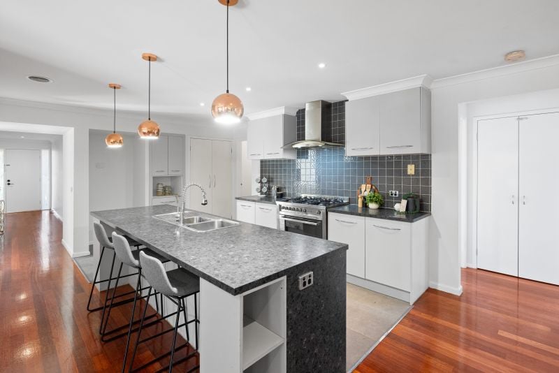 10 Lancely Green, Caroline Springs