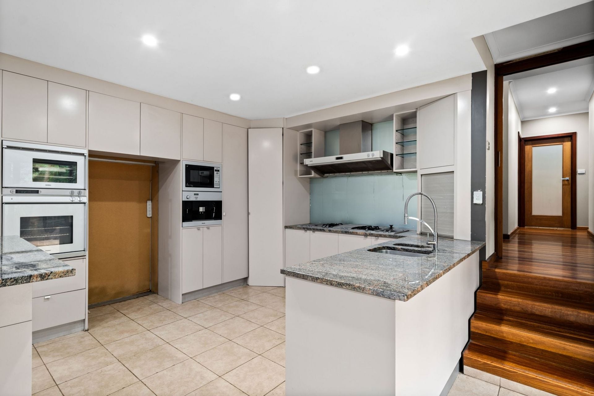 16 Gardiner Court, Mill Park, Mill Park - Thumbnail 8