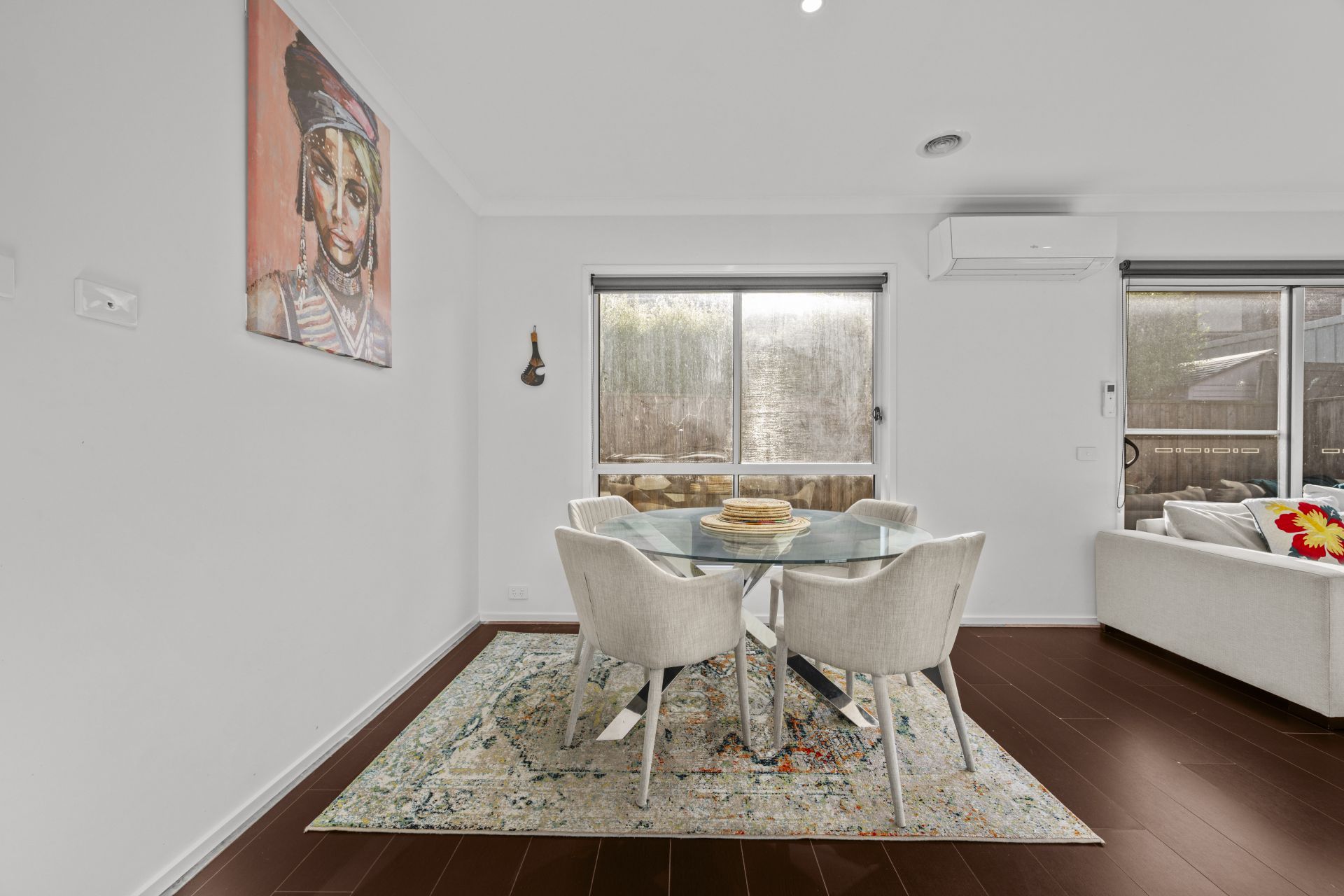 Space & Comfort in a Prized convenient Pocket