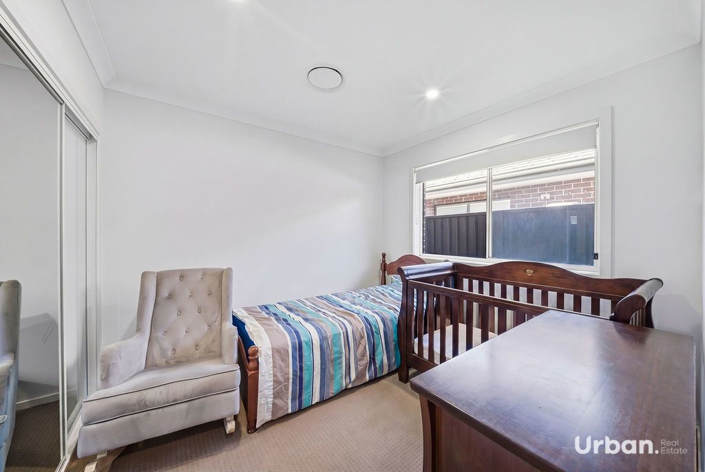Oran Park 16 Herd Street