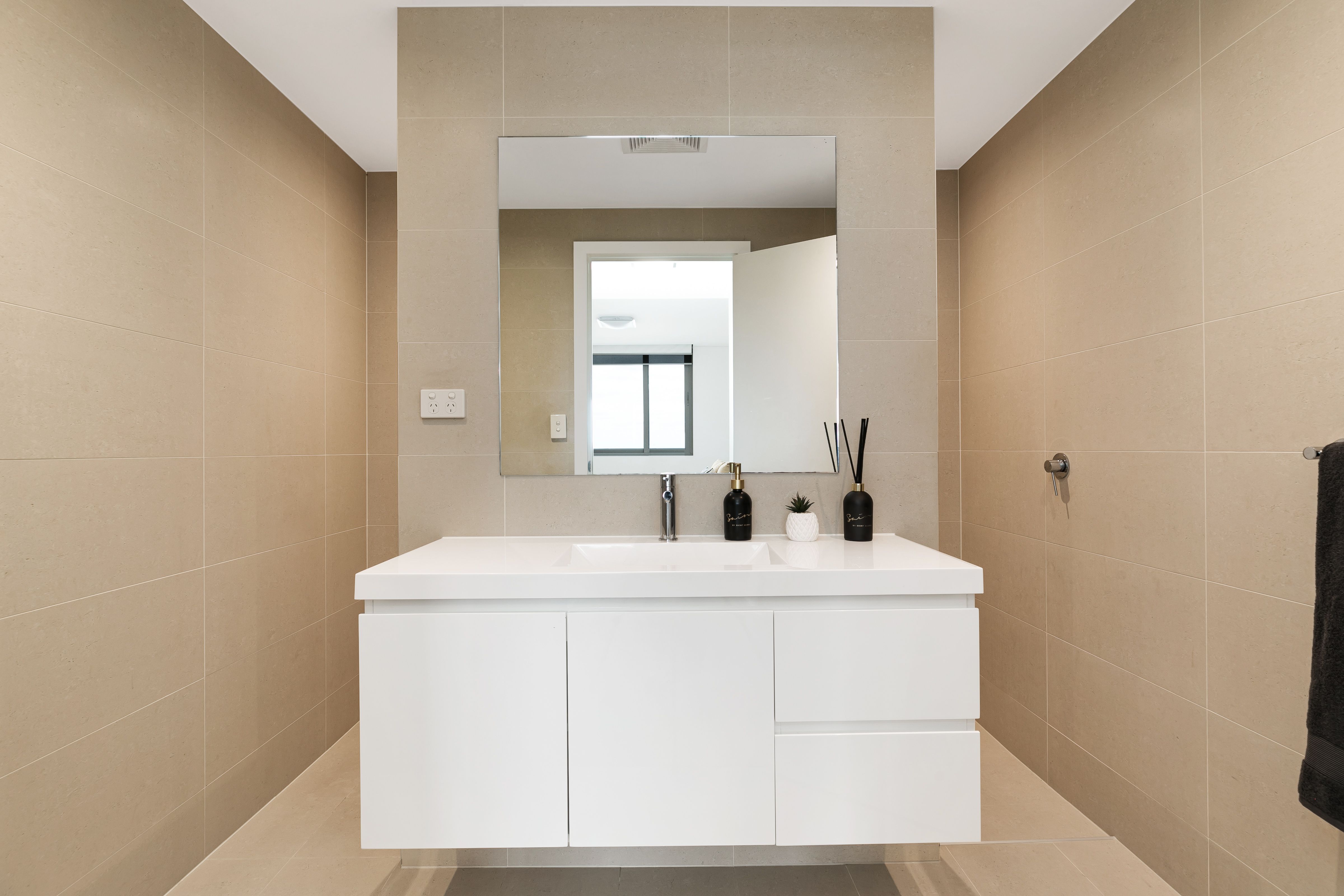 15/4 Warburton Street GYMEA 2227