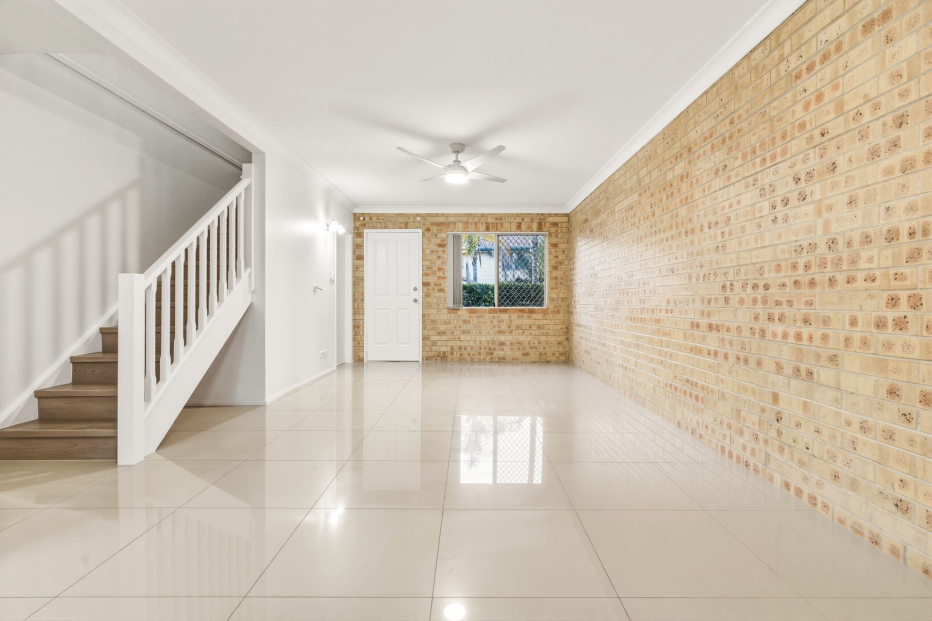 9/7-9 Pendlebury Court Edens Landing QLD, Edens Landing - Image 1