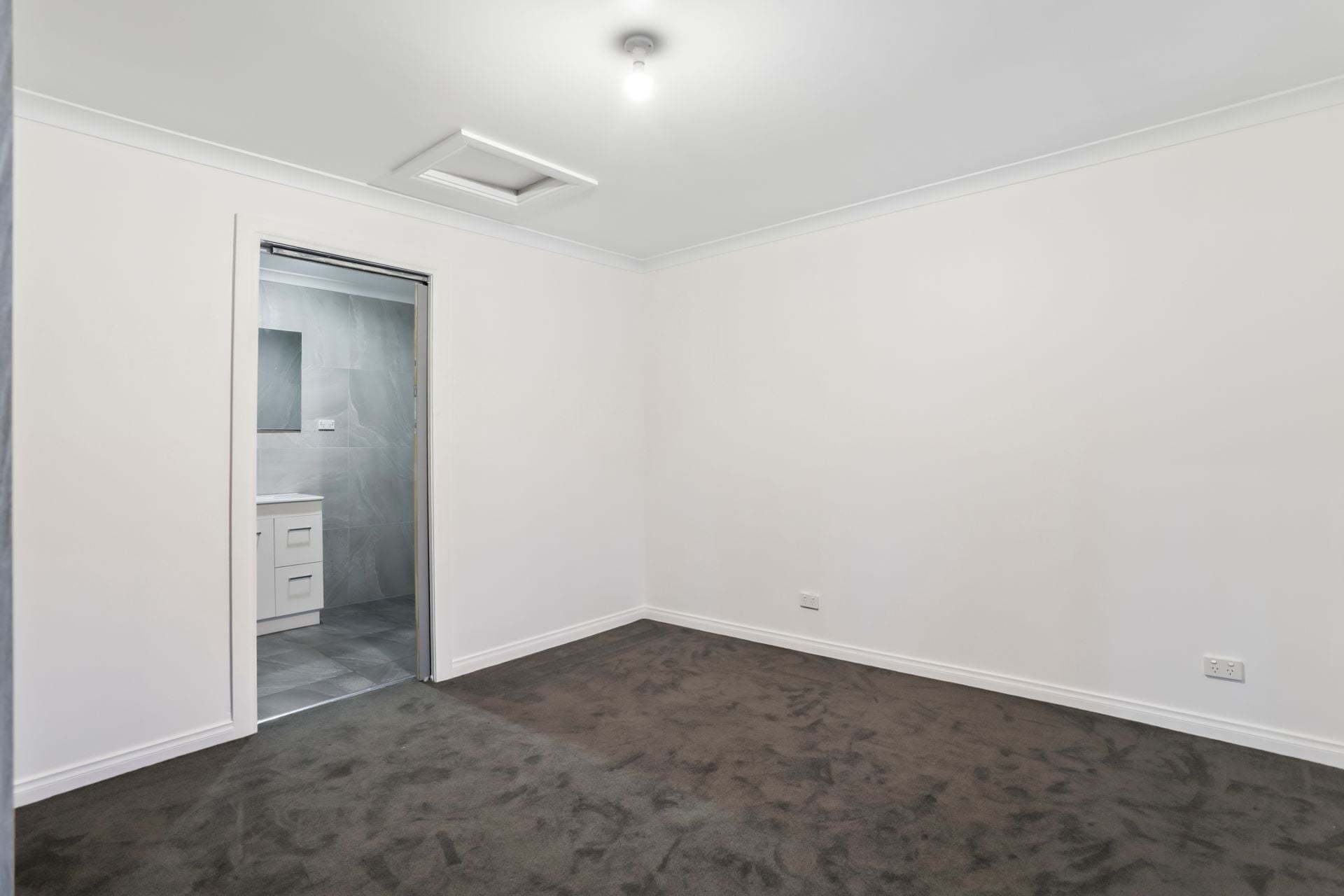 209 Penquite Road Norwood, Norwood - Thumbnail 5