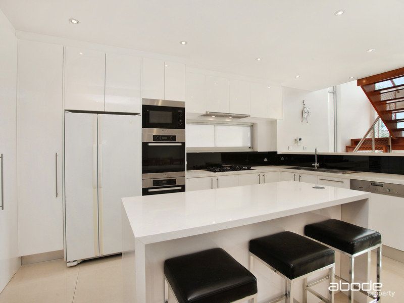 70 Gerrale Street, CRONULLA, Cronulla - Thumbnail 3