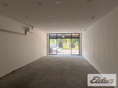 BLUE-CHIP RETAIL ON OXFORD ST!