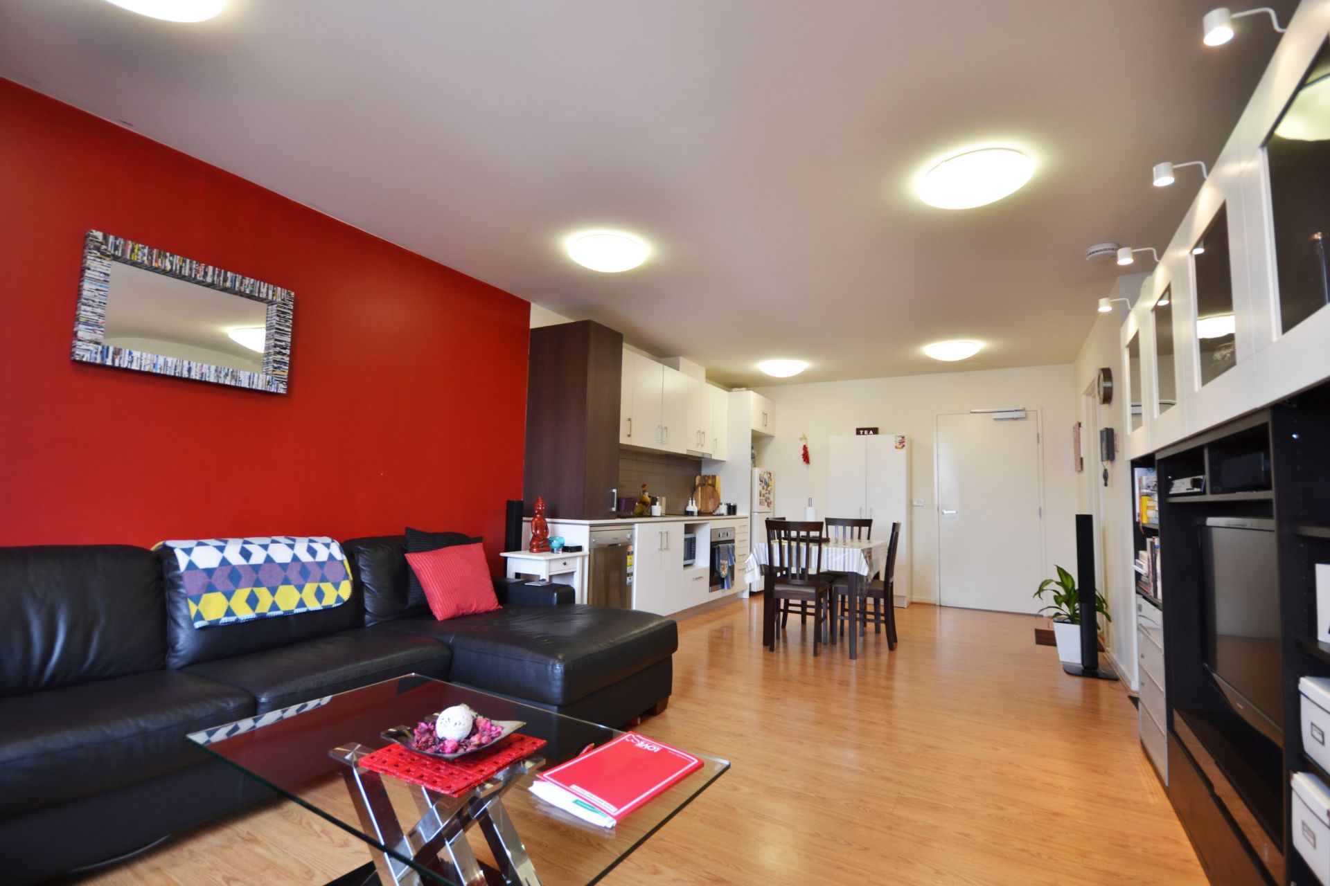SOLD OFF-MARKET

Stylish One-Bedroom Apartment – Perfect For Investors Or First-Home Buyers!