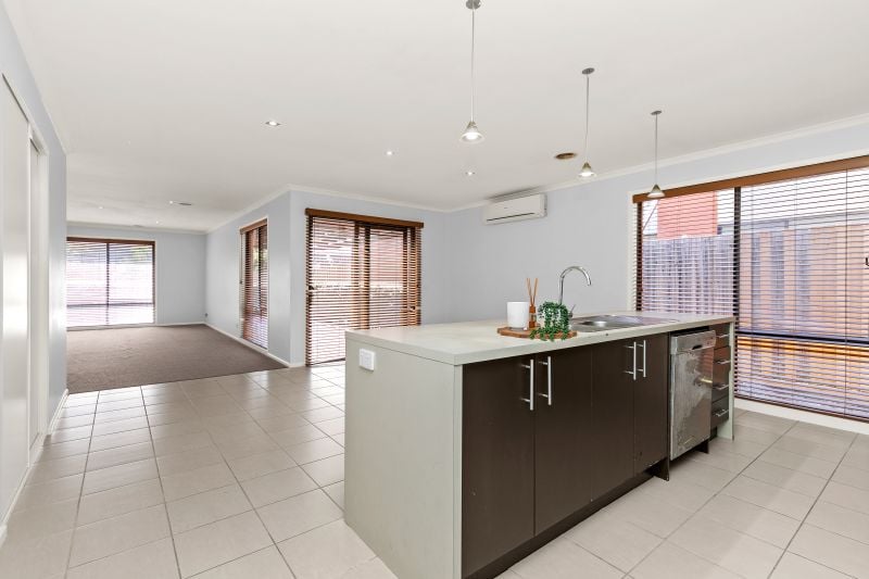 13 Earlybird Way, Epping