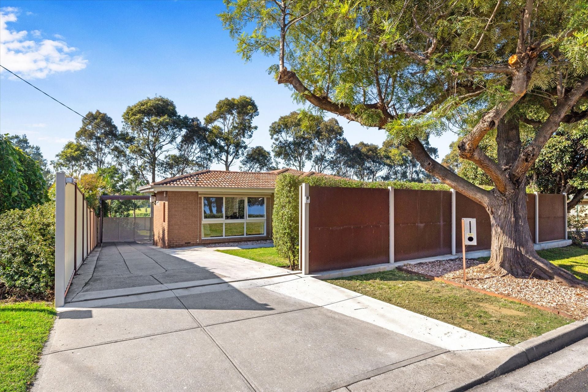 50 Beresford Crescent, Darley, Darley - Thumbnail 3