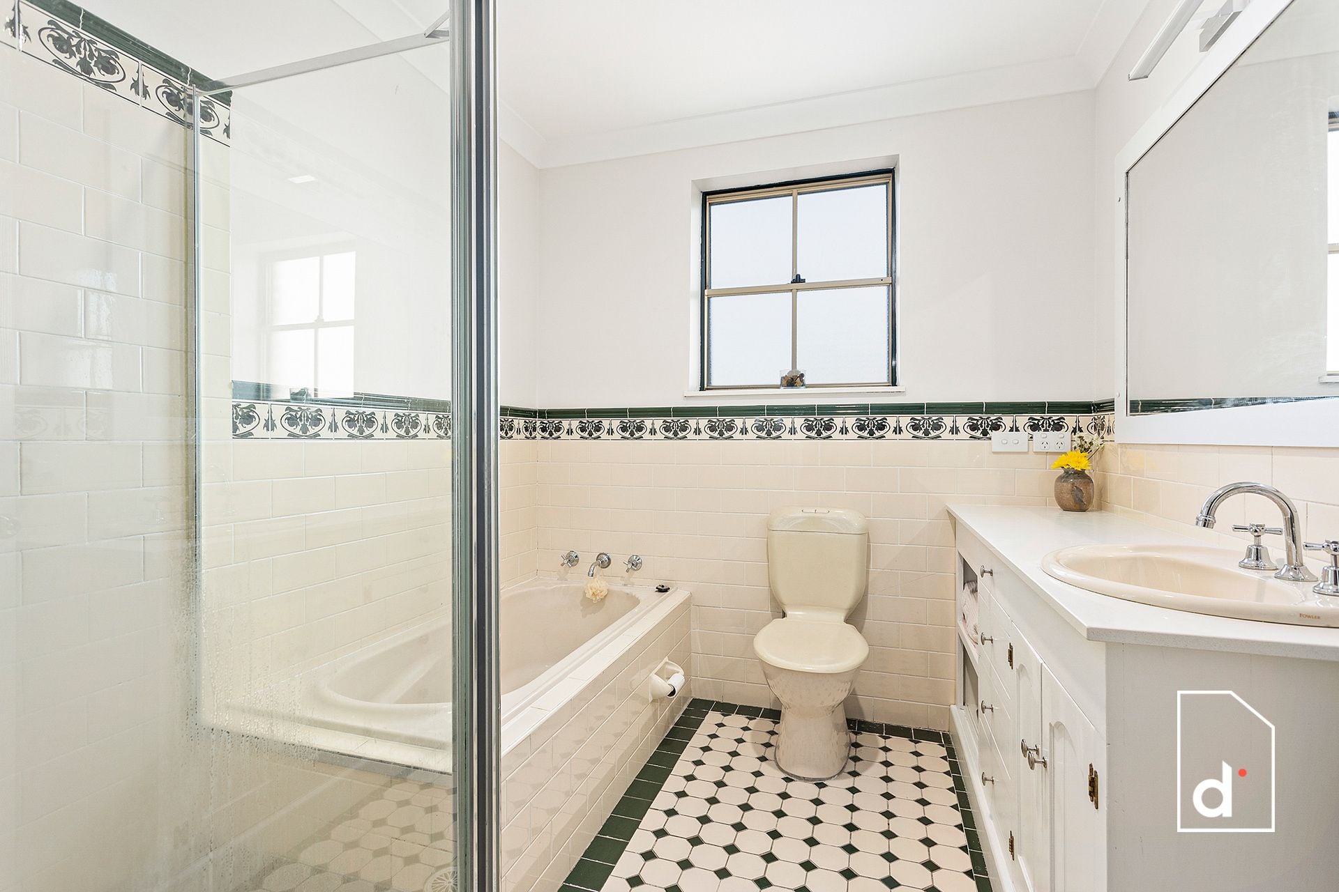 2/63 Bank Street, Wollongong NSW