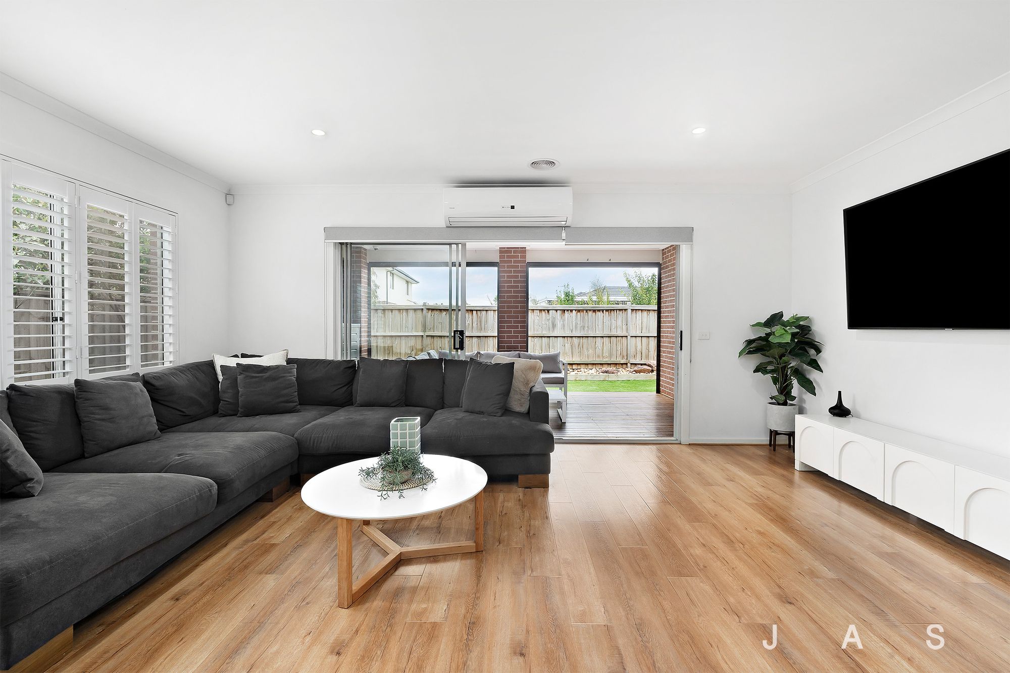 3 Cheshire Drive, Werribee, Werribee - Thumbnail 4