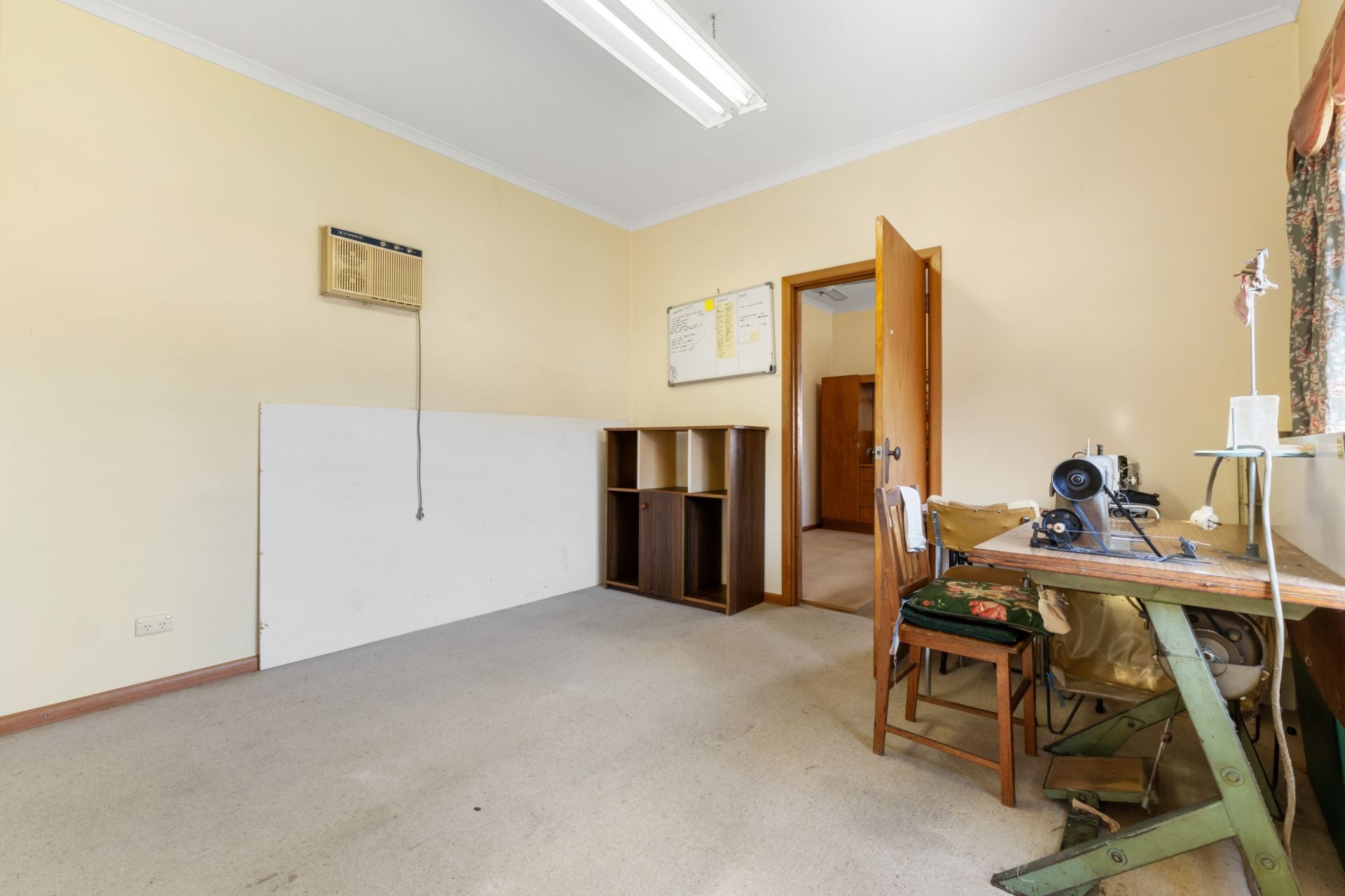 Exceptional Family Living And Perfect Versatility In Prime Location