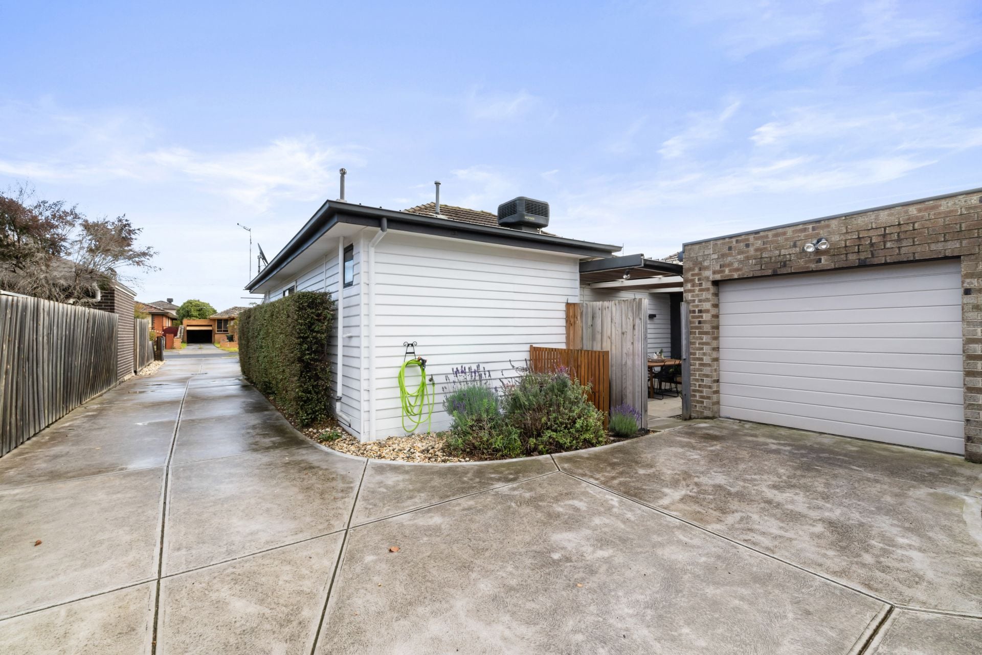 Low-Maintenance Comfort in a Prime Location