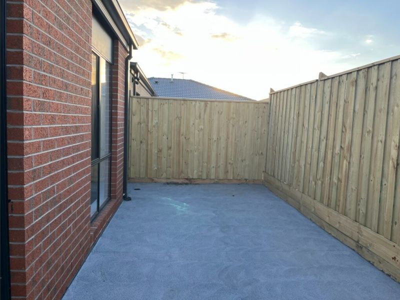 16 Kurnbrook Loop, Wollert