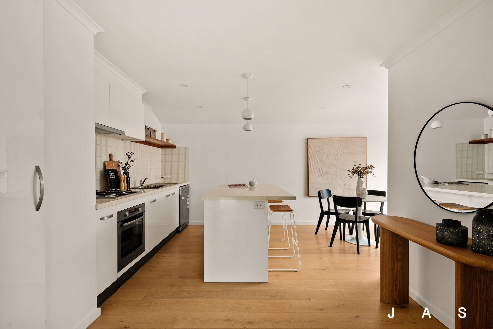 2/7 Gordon Parade, Yarraville, Yarraville - Thumbnail 5