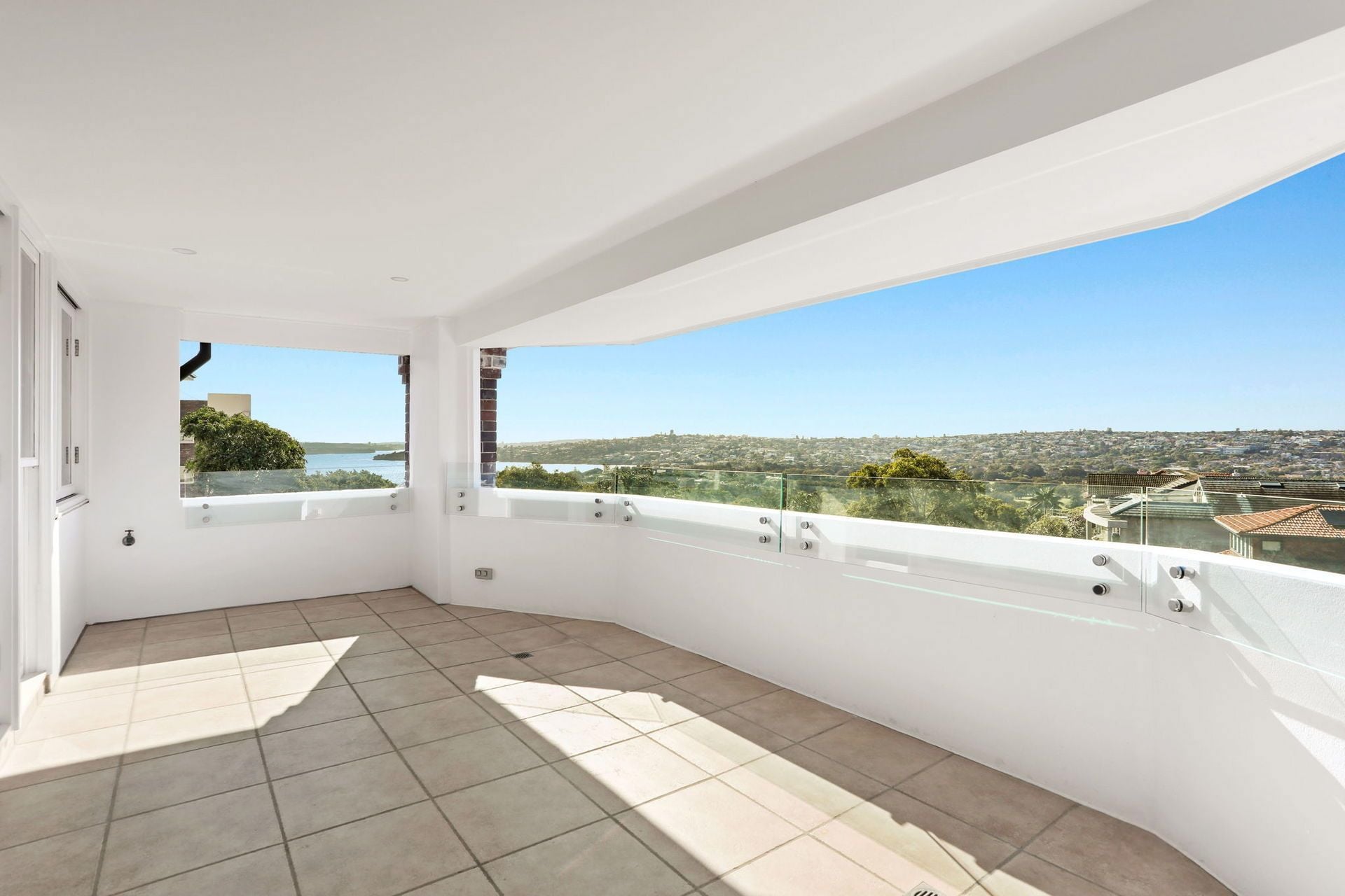 8/99 Drumalbyn Road Bellevue Hill NSW