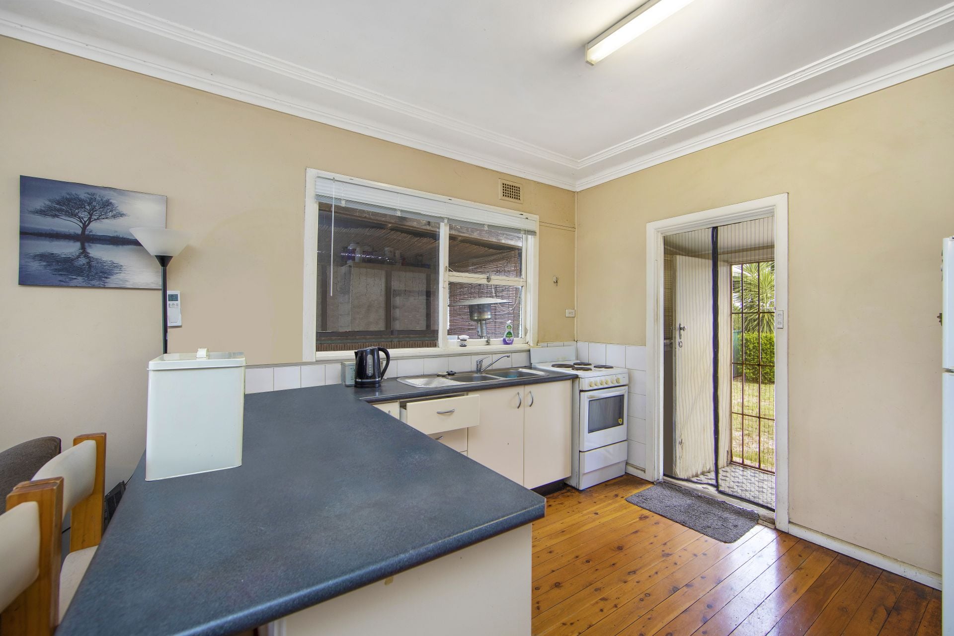 4 MacKenzie Avenue Woy Woy NSW, Woy Woy - Thumbnail 4