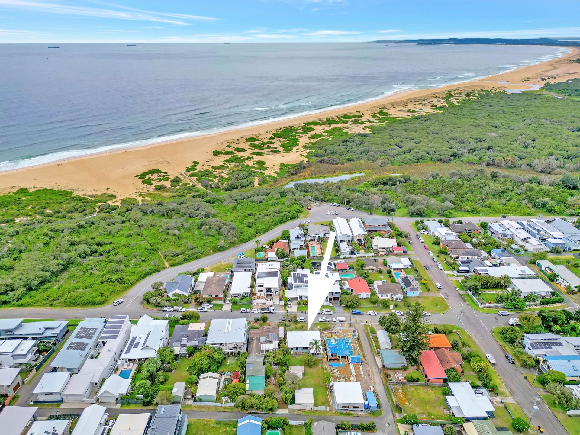 11 Dodds Street Redhead NSW, Redhead - Image 1