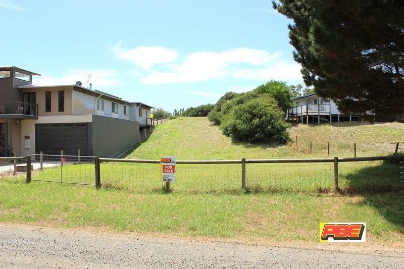 27 Saturn Parade, Venus Bay VIC, Venus Bay - Thumbnail 2