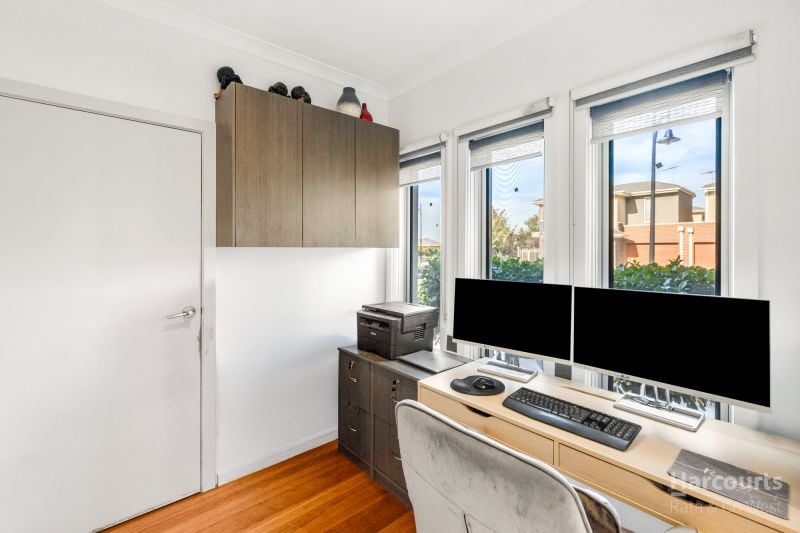 12 Chelsworth Place, Caroline Springs