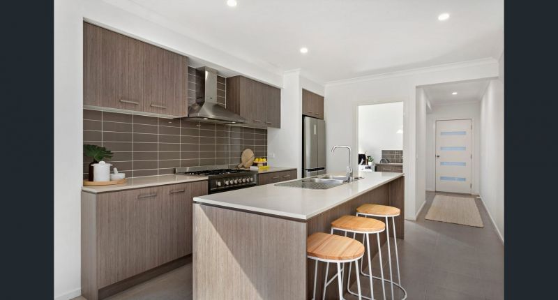 16 Bullion Avenue, Wollert, Wollert - Thumbnail 2