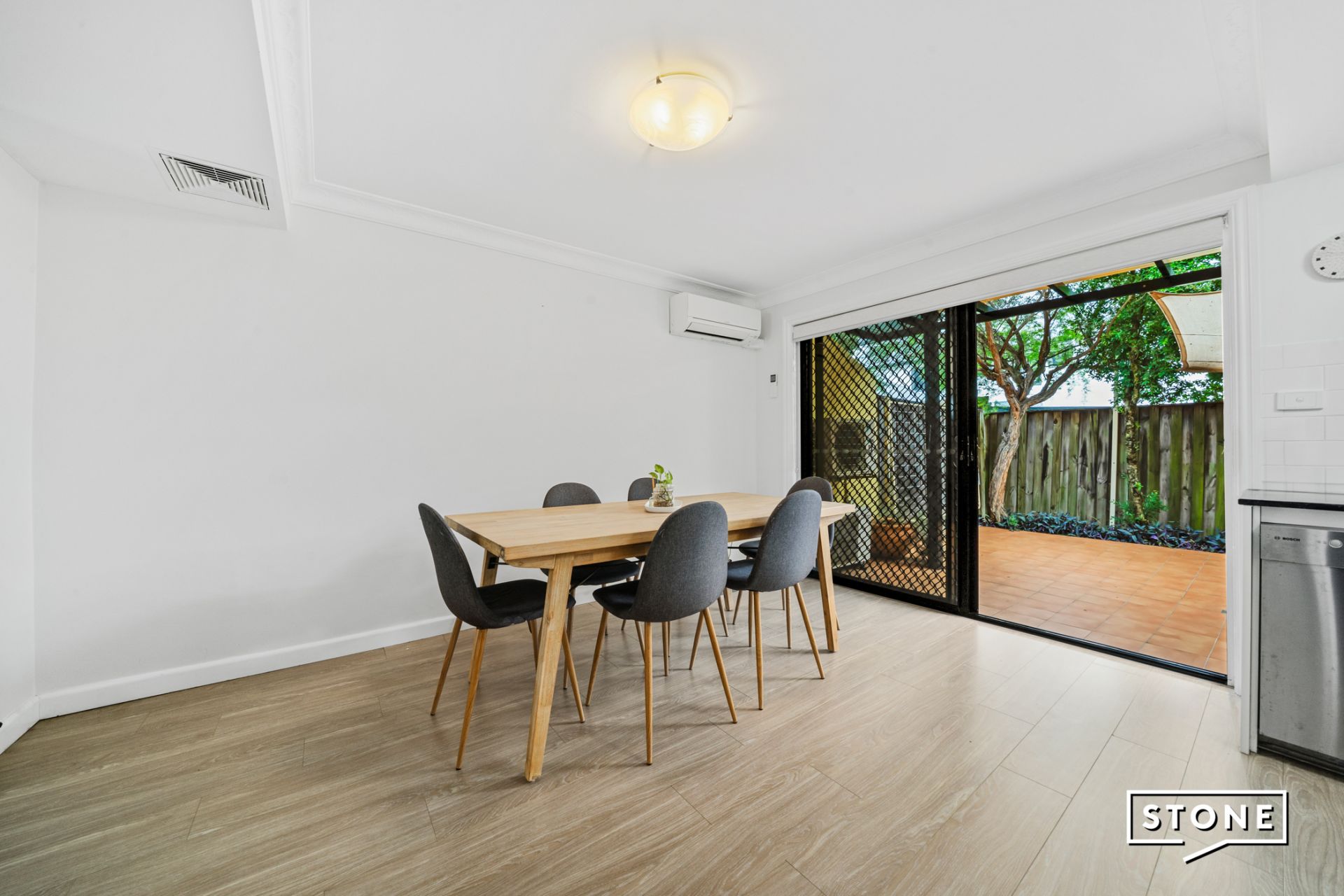 2/50 Fennell Street, North Parramatta NSW, North Parramatta - Thumbnail 3
