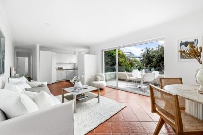 Curl Curl - 9/64 Carrington Parade