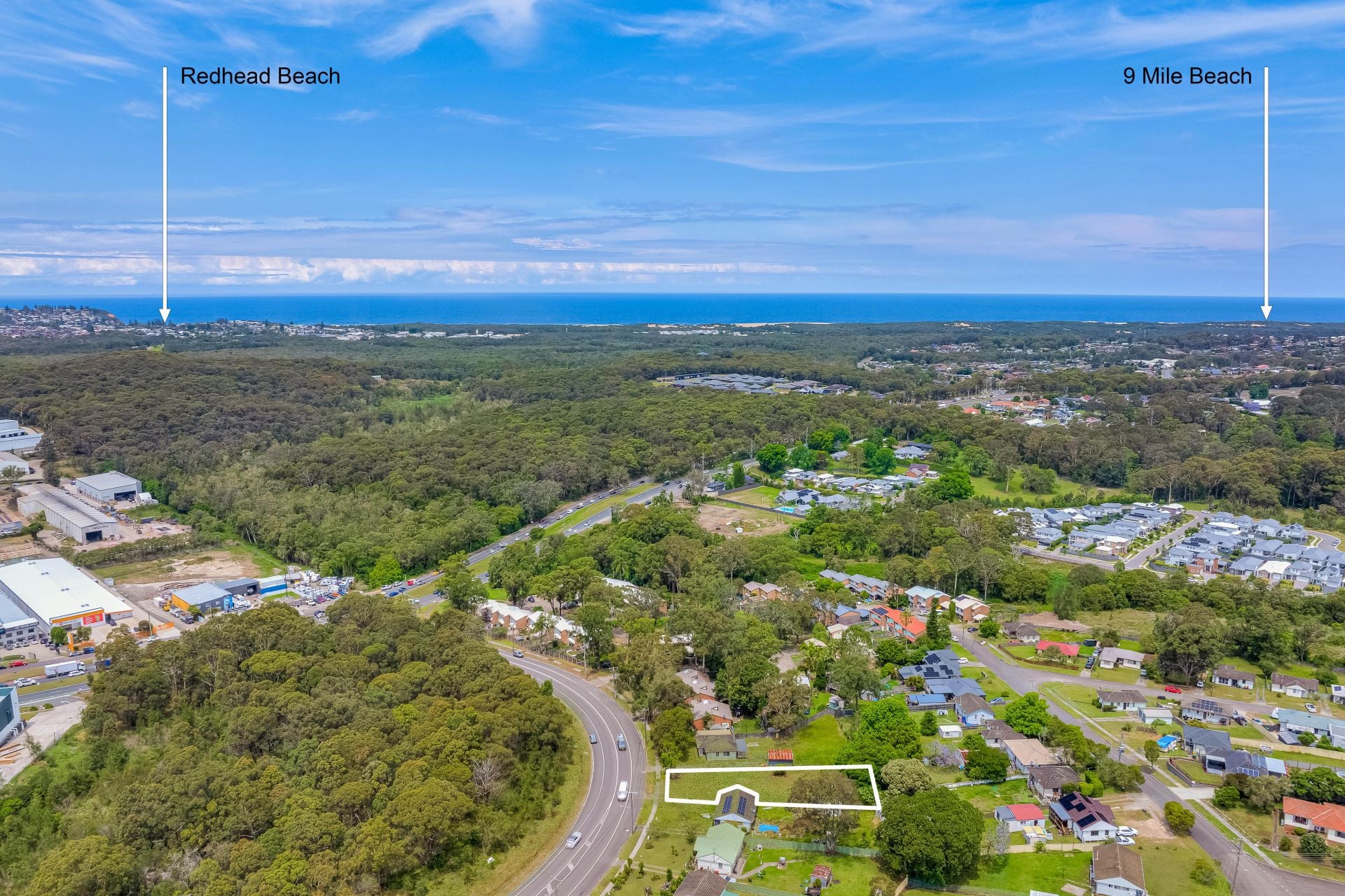 RARE VACANT BLOCK, POTENTIAL DUPLEX SITE, JUST 10 MINUTES FROM THE LAKE OR BEACH, Potential Duplex Site - Thumbnail 4