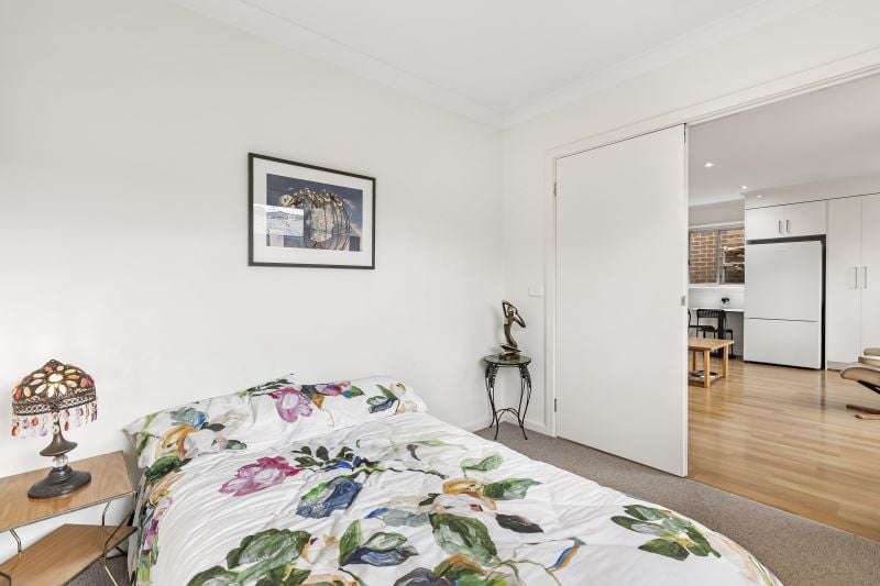 2/1 Palm Street, Thomastown
