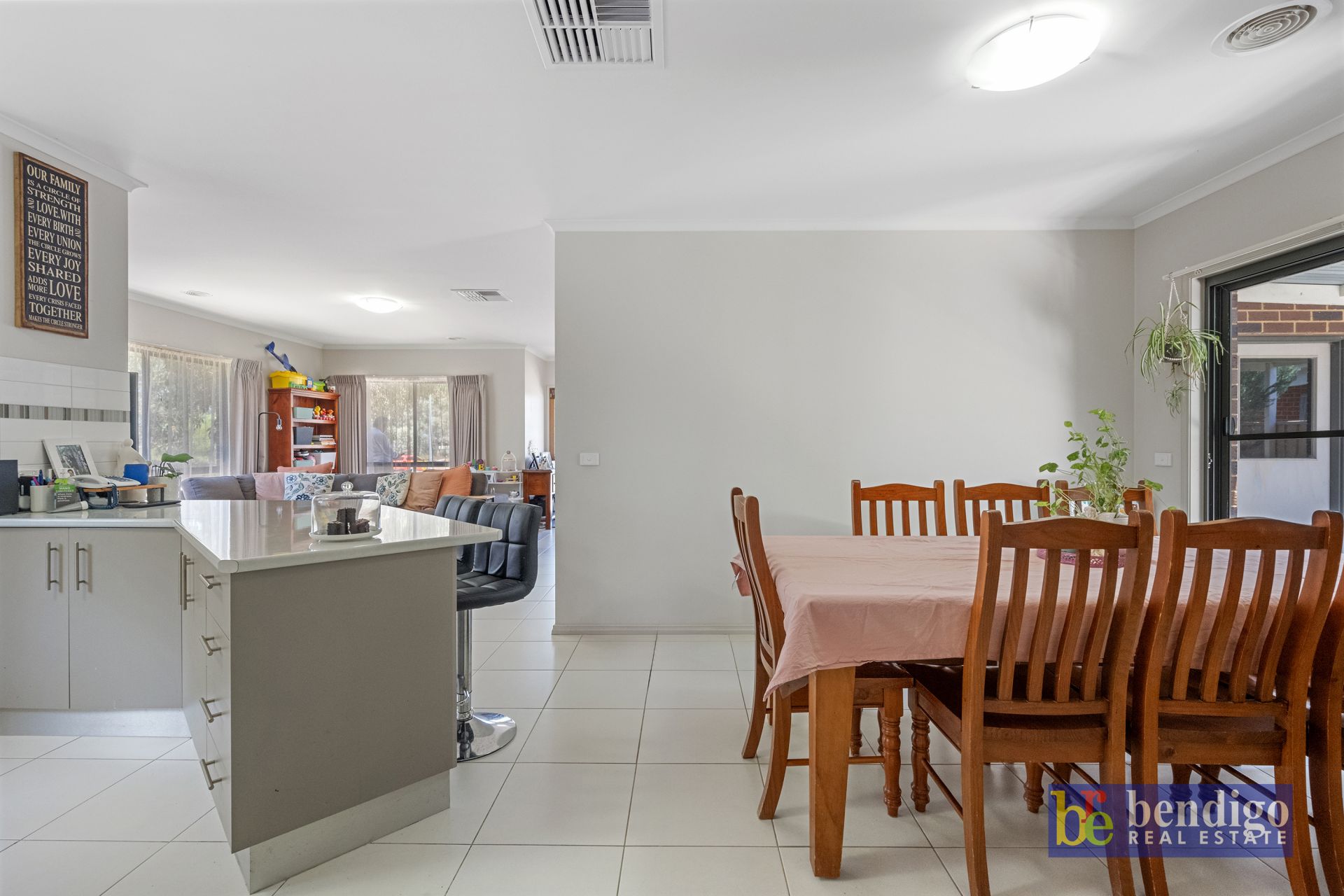 20 Edgewater Close Eaglehawk VIC, Eaglehawk - Thumbnail 4