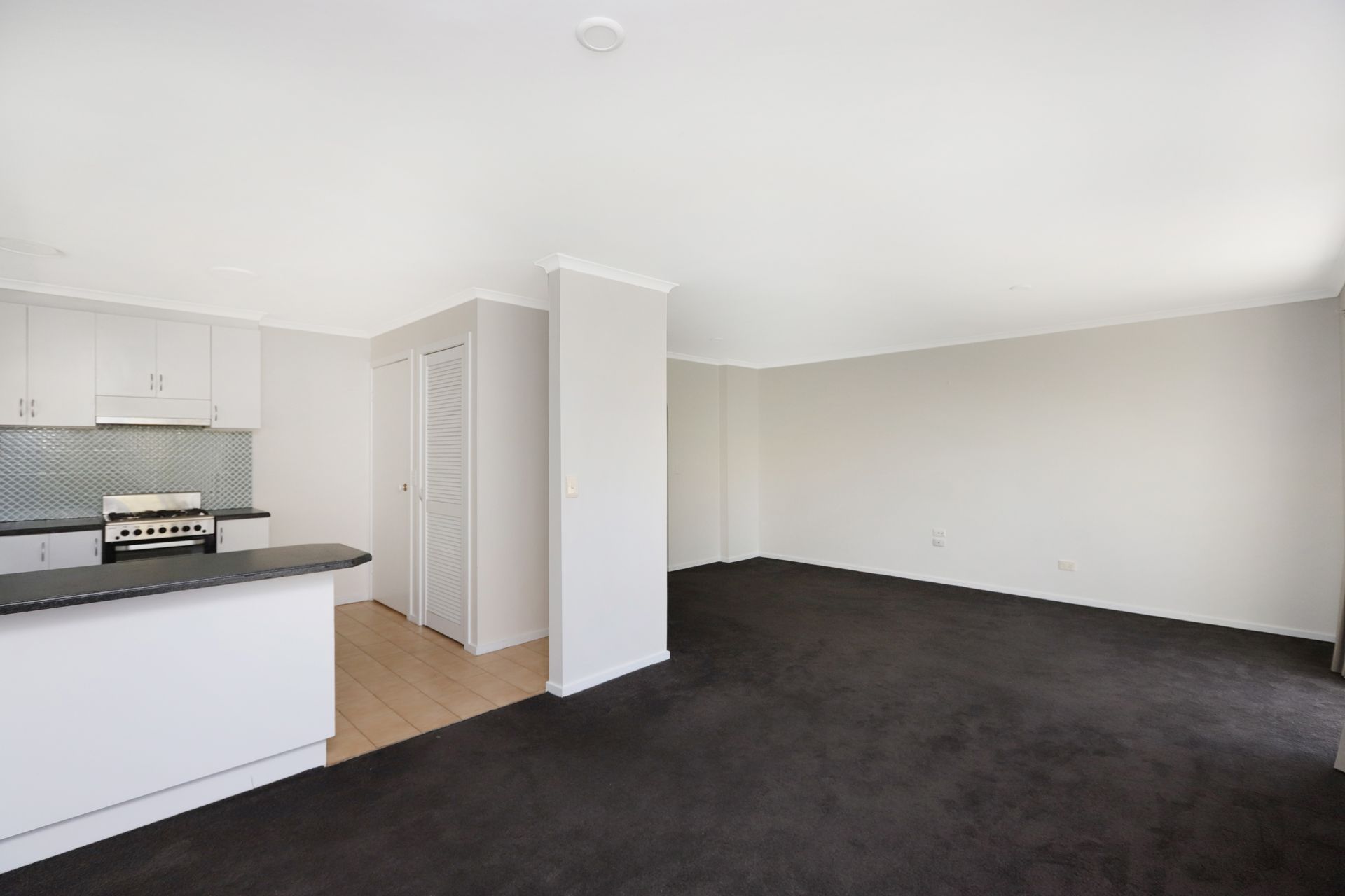 2 Adam Court Werribee VIC, Werribee - Thumbnail 4