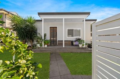 Berkeley Vale 23 Kingsford Smith Drive