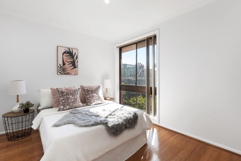 2/1 Larch Street, Thomastown