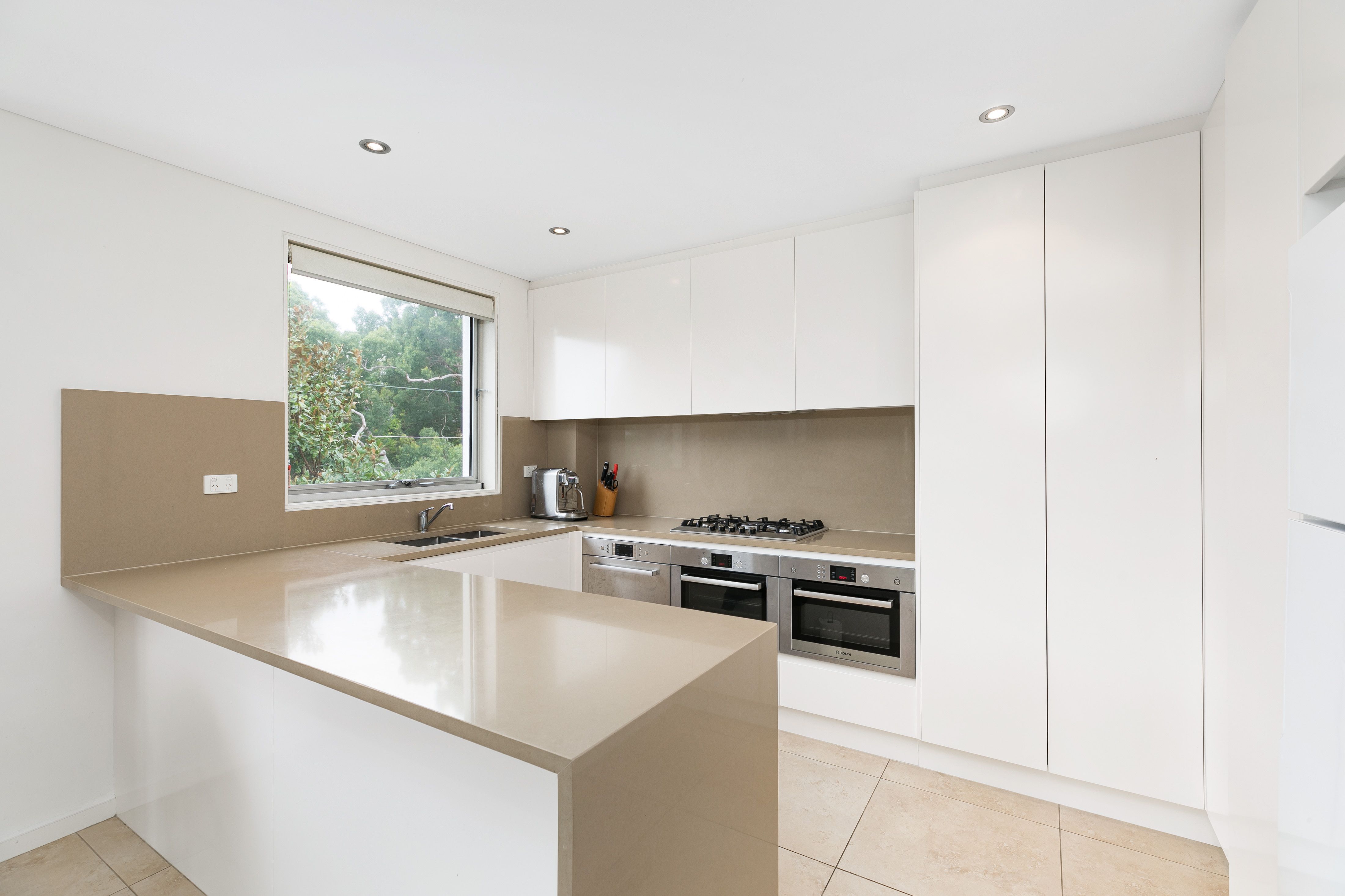 10/131 Willarong Road, CARINGBAH, Caringbah - Thumbnail 2