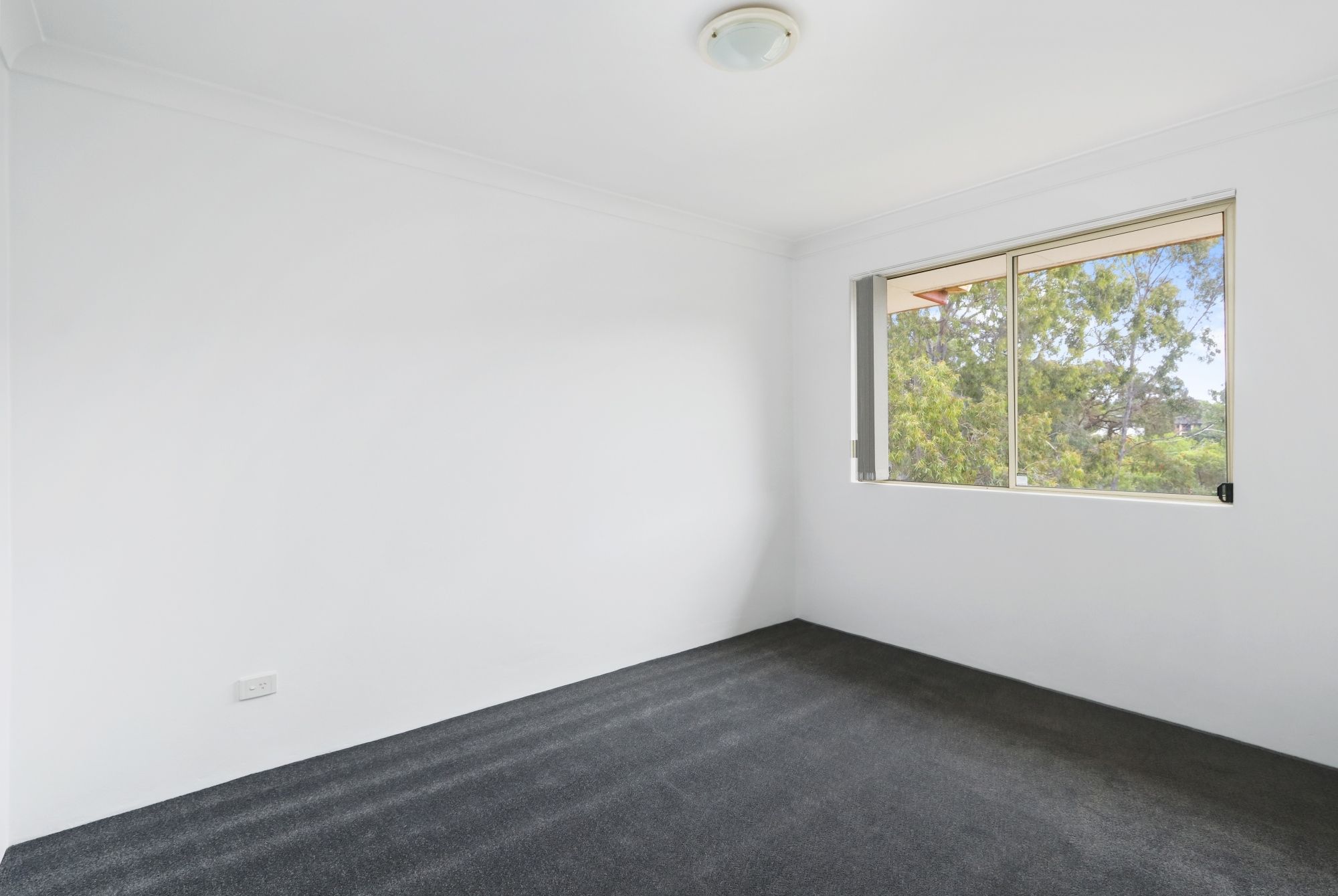 8/1 Morley Street SUTHERLAND 2232