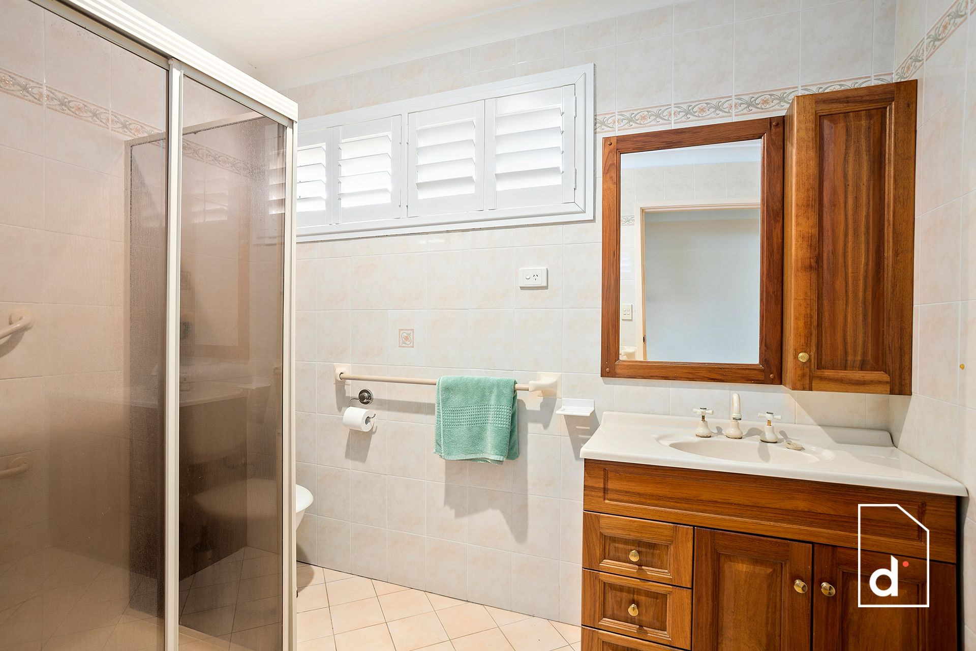 33 Kathleen Crescent, Woonona NSW