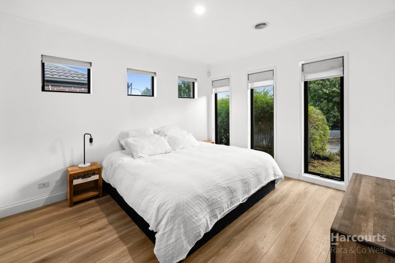 5 Cobaw Circuit, Caroline Springs