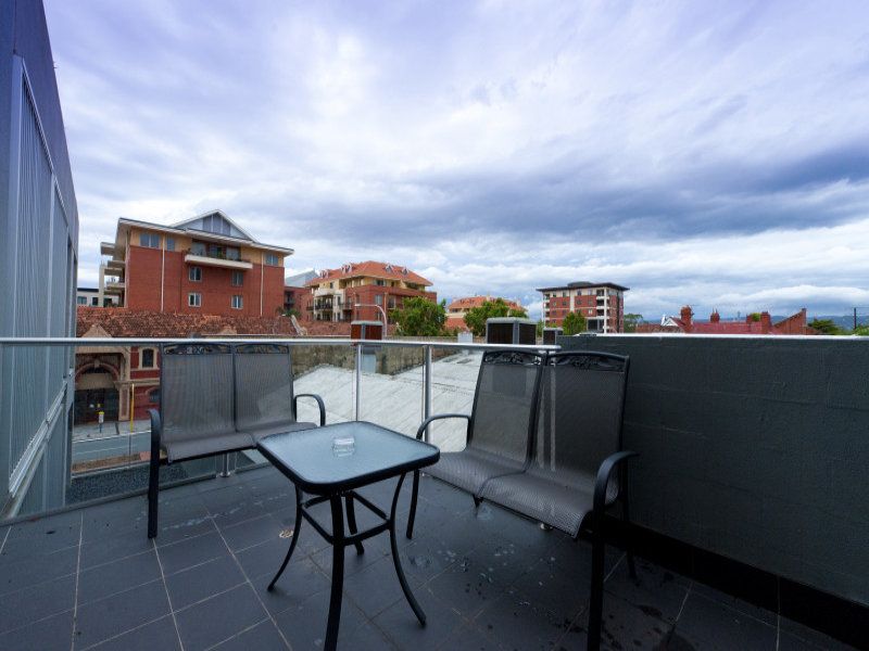 213/211 Grenfell Street, ADELAIDE, Adelaide - Thumbnail 6