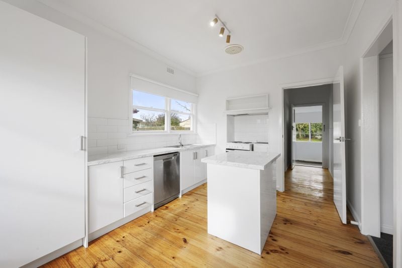 9 Williams Street, Under Offer, Under Offer - Thumbnail 8