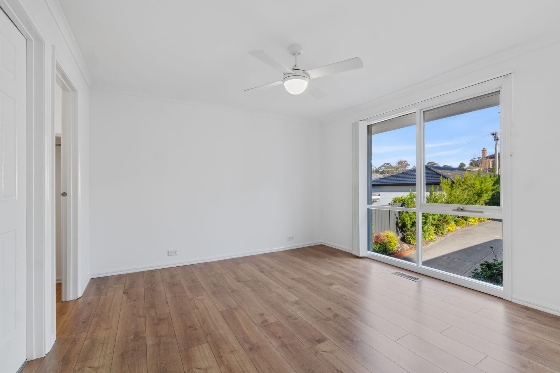 Generous 3-Bedroom Home in Sought-After Templestowe