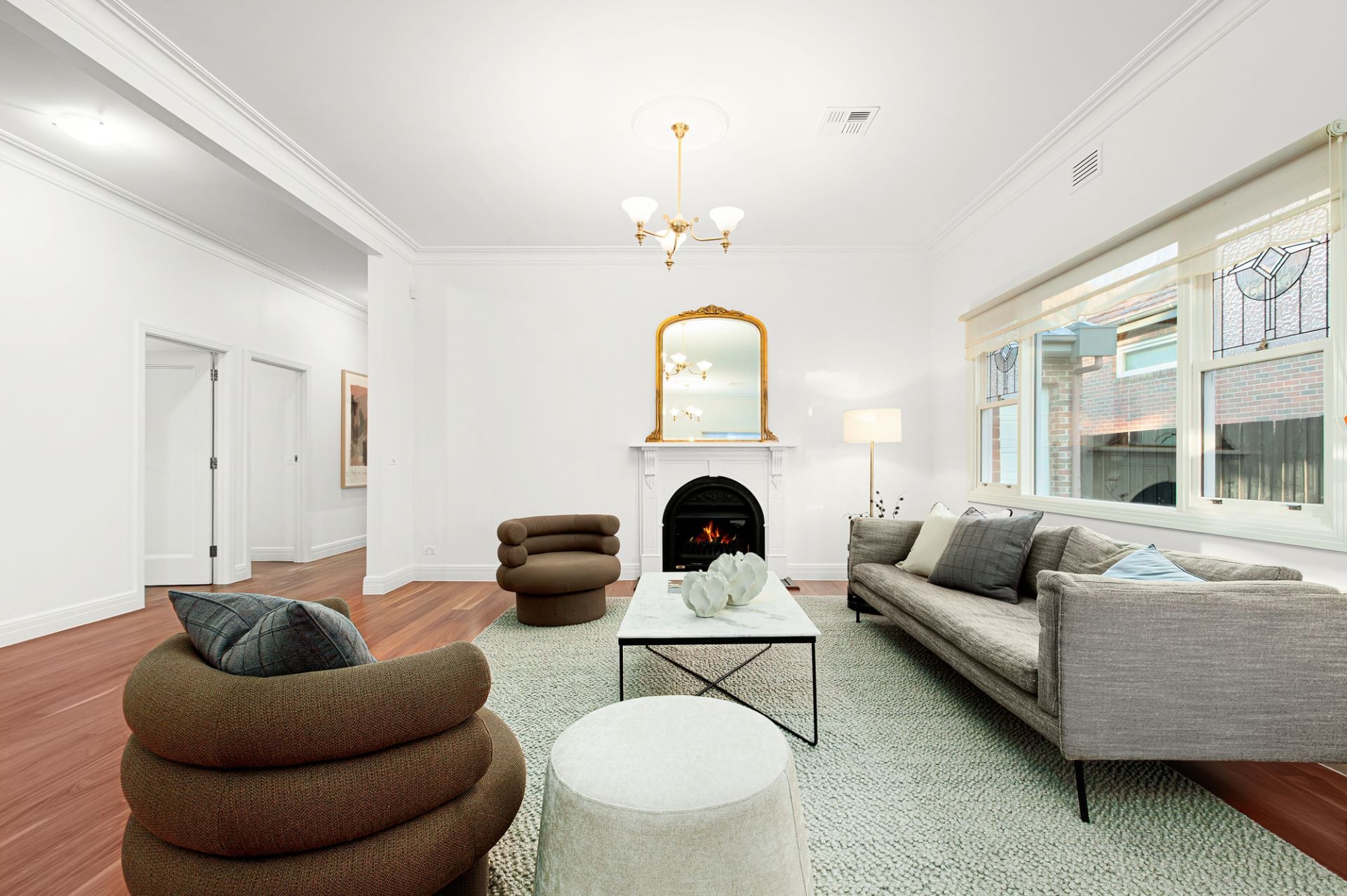 39 Outlook Drive, Camberwell, Camberwell - Thumbnail 2