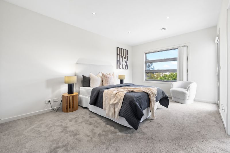 30 Warner Way, Caroline Springs